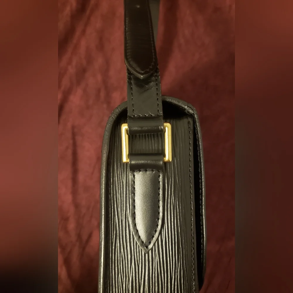 Authentic Louis Vuitton epi leather saddle bag black - Picture 6 of 14